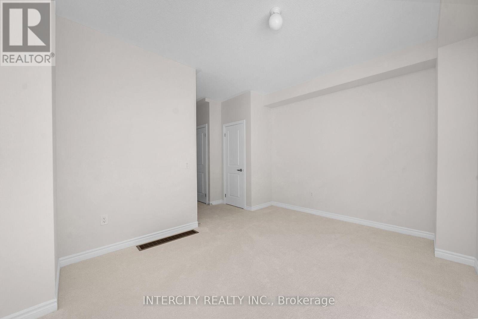 30 Radisson Street, Vaughan, Ontario  L4H 5J3 - Photo 7 - N12961604