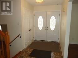 12 Rosegarden Crescent, Richmond Hill, Ontario  L4E 2P2 - Photo 4 - N12961634