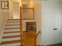 12 Rosegarden Crescent, Richmond Hill, Ontario  L4E 2P2 - Photo 9 - N12961634