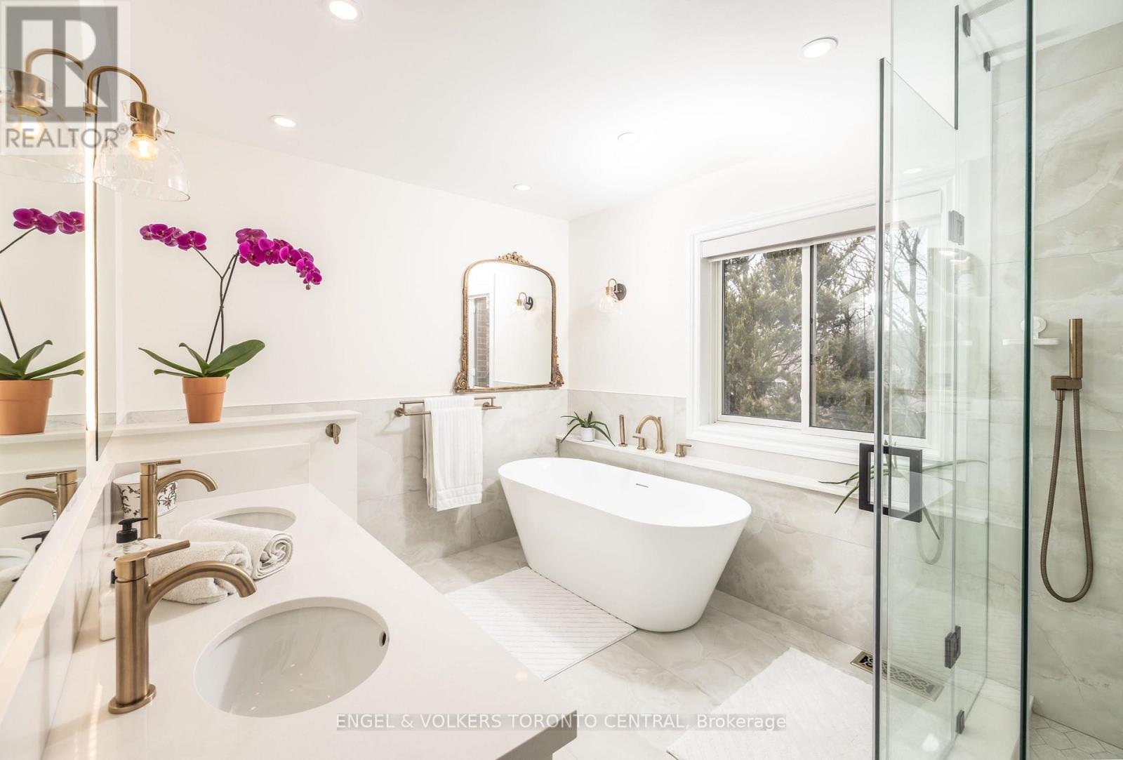 433 Lavas Road, Newmarket, Ontario  L3Y 8H4 - Photo 22 - N12961650