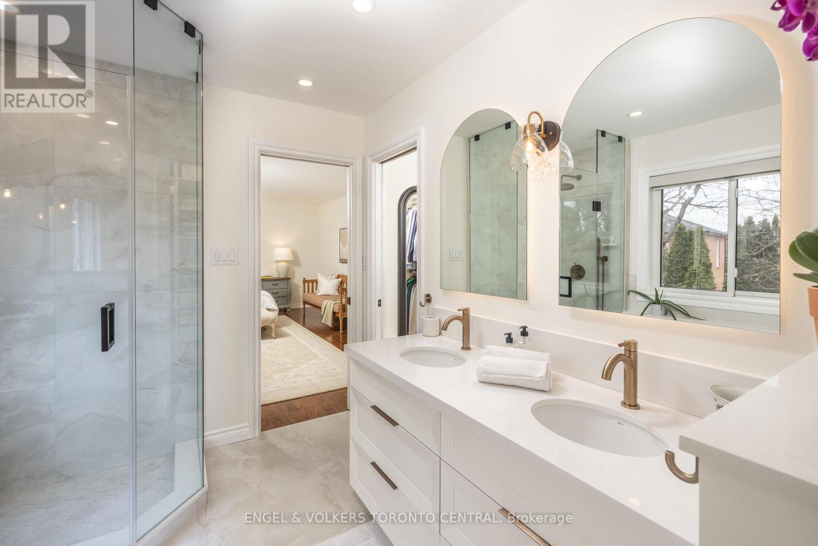 433 Lavas Road, Newmarket, Ontario  L3Y 8H4 - Photo 23 - N12961650