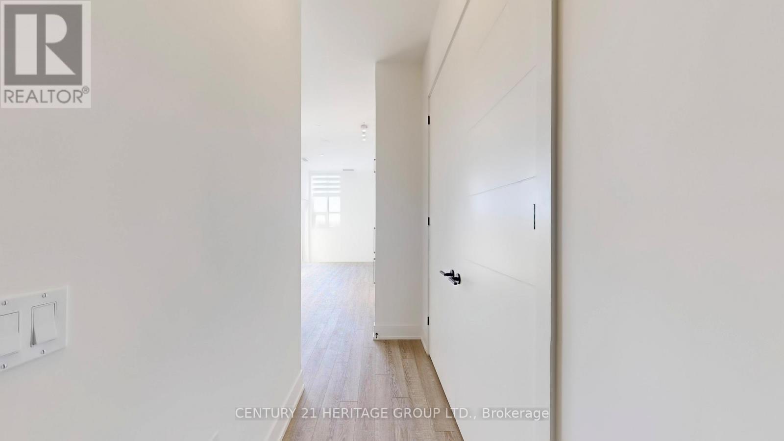 611 - 2075 King Road, King, Ontario  L7B 0R6 - Photo 14 - N12961794