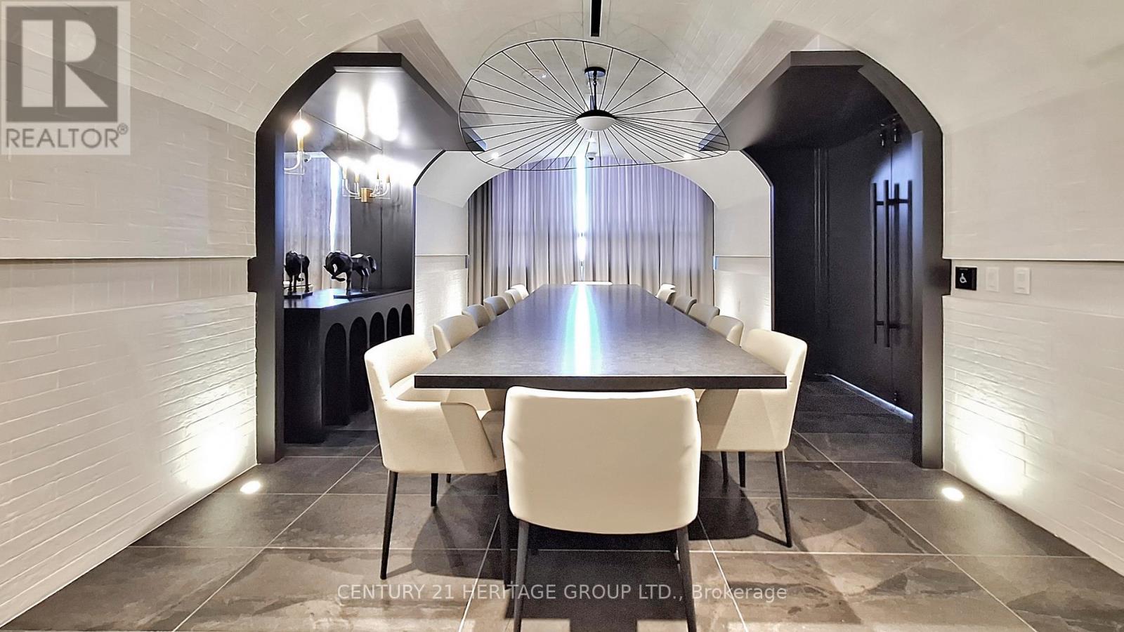 611 - 2075 King Road, King, Ontario  L7B 0R6 - Photo 20 - N12961794