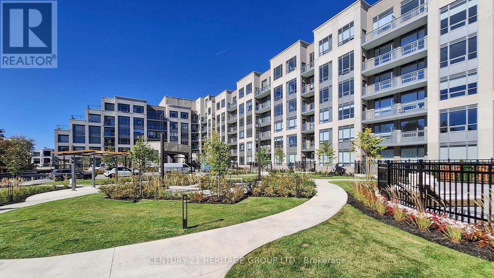 611 - 2075 King Road, King, Ontario  L7B 0R6 - Photo 32 - N12961794