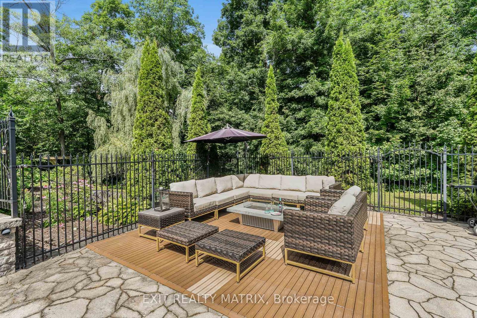 1271 Georges Vanier Drive, Ottawa, Ontario  K4C 1R6 - Photo 43 - X12826376