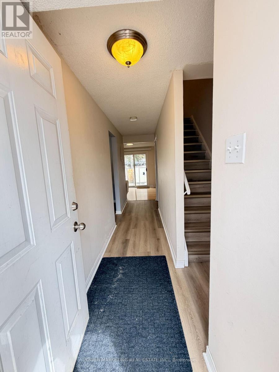 G - 1462 Heatherington Road, Ottawa, Ontario  K1V 6S1 - Photo 5 - X12961756