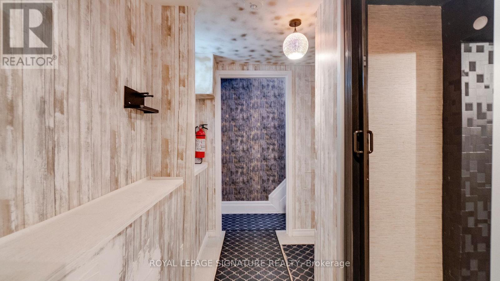 140 Trafalgar Road, Oakville, Ontario  L6J 3G5 - Photo 33 - W12961646