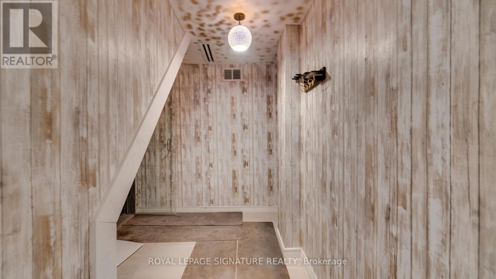 140 Trafalgar Road, Oakville, Ontario  L6J 3G5 - Photo 35 - W12961646