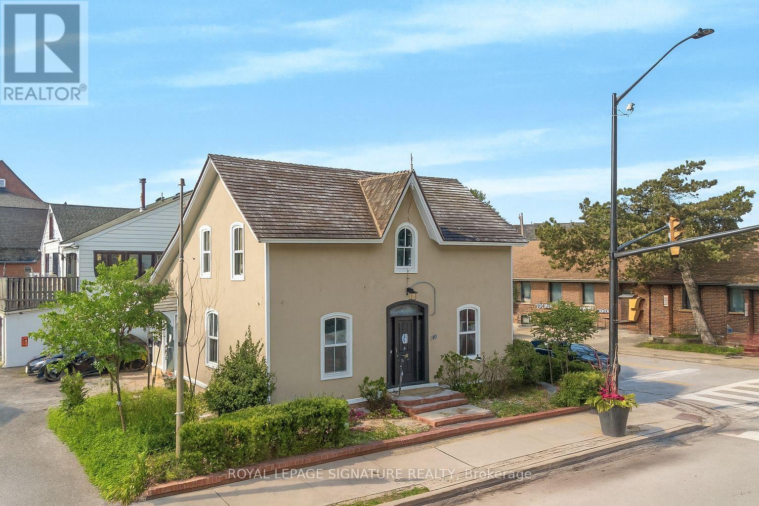 140 Trafalgar Road, Oakville, Ontario  L6J 3G5 - Photo 4 - W12961646