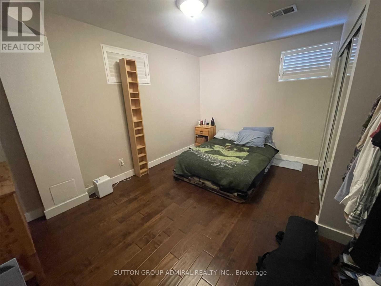 Lower - 1148 Islington Avenue, Toronto, Ontario  M8Z 4S5 - Photo 10 - W12961654