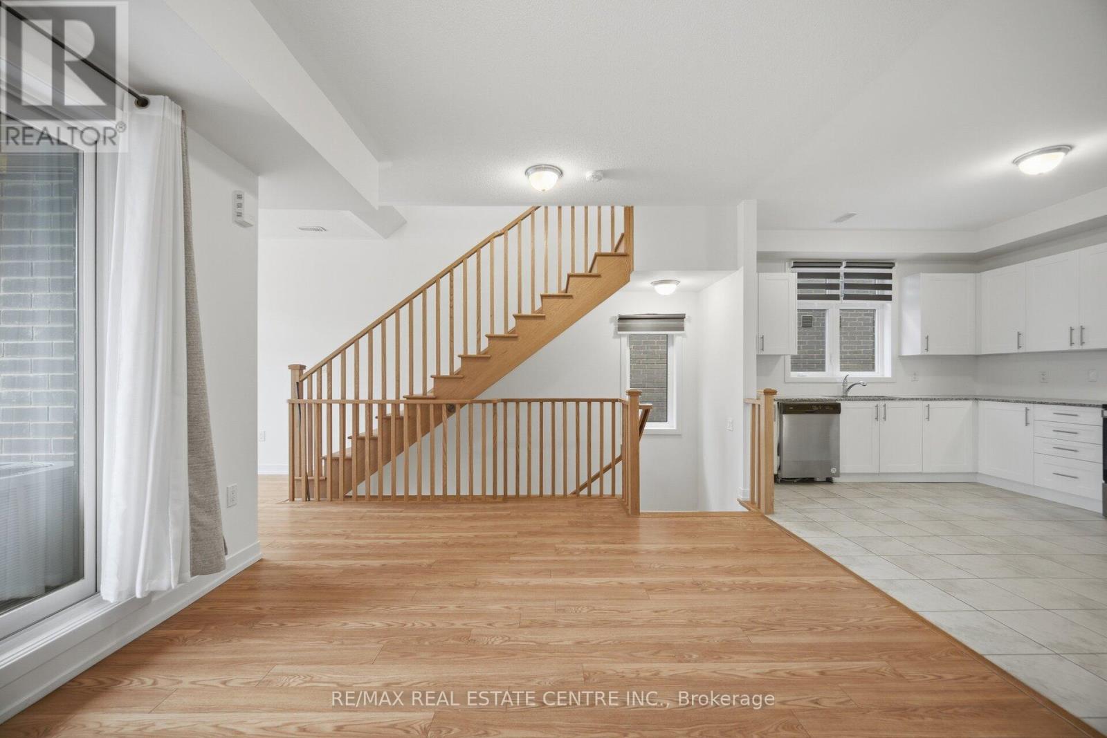 1551 Labine Point, Milton, Ontario  L9E 1V5 - Photo 10 - W12961694