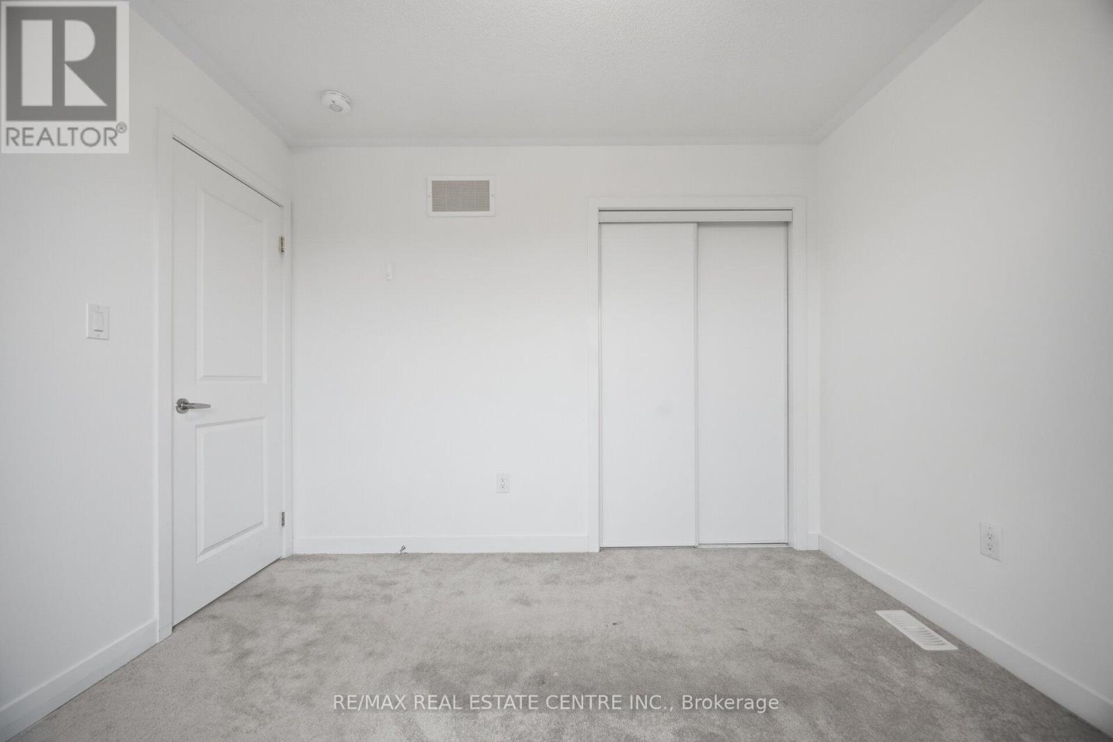 1551 Labine Point, Milton, Ontario  L9E 1V5 - Photo 27 - W12961694