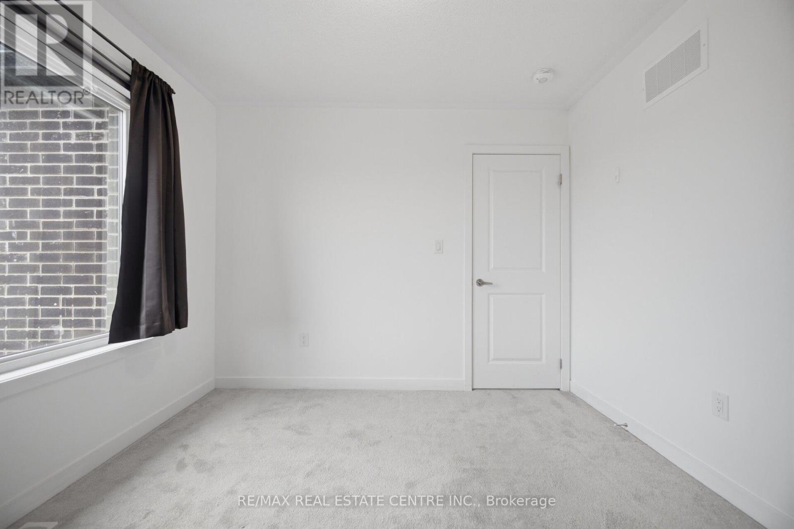 1551 Labine Point, Milton, Ontario  L9E 1V5 - Photo 28 - W12961694