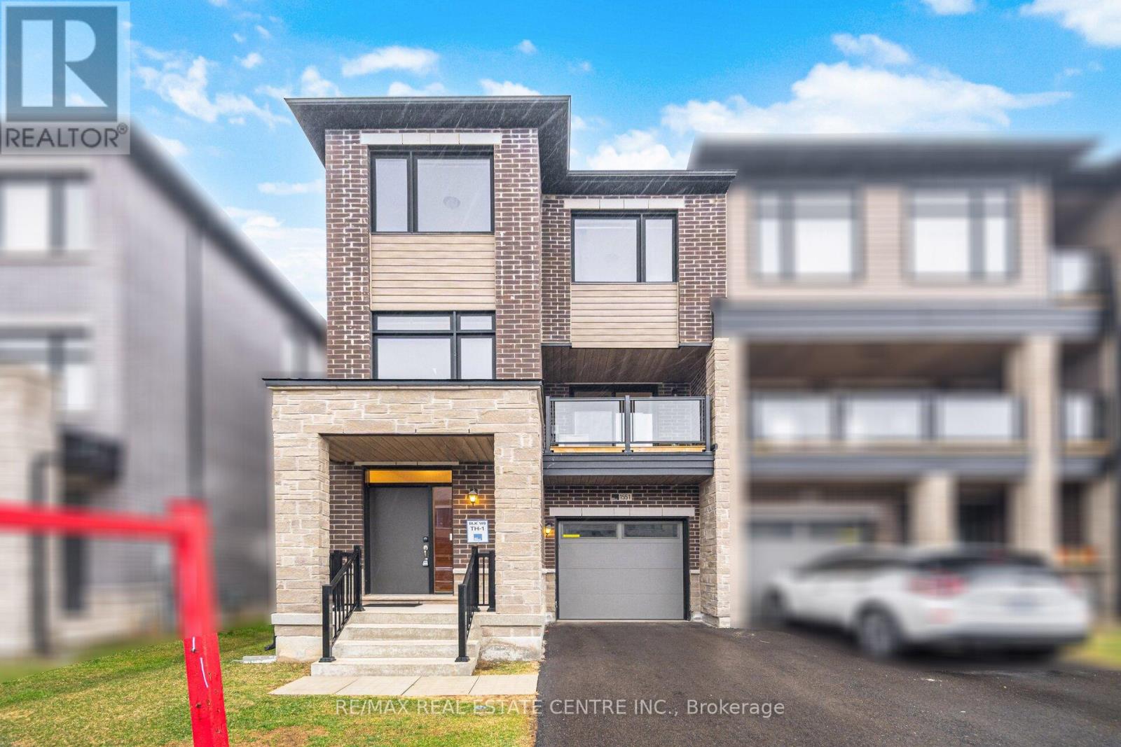 1551 Labine Point, Milton, Ontario  L9E 1V5 - Photo 3 - W12961694