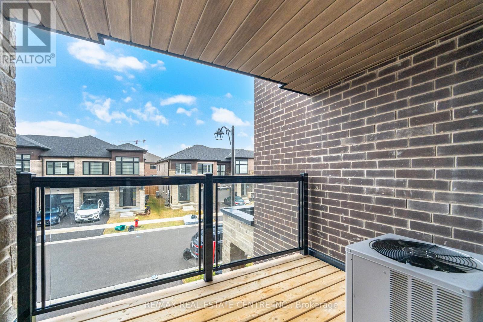 1551 Labine Point, Milton, Ontario  L9E 1V5 - Photo 37 - W12961694