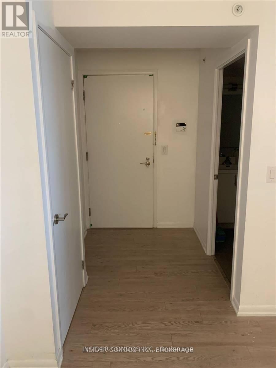 912 - 830 Lawrence Avenue W, Toronto, Ontario  M6A 0B6 - Photo 2 - W12961716