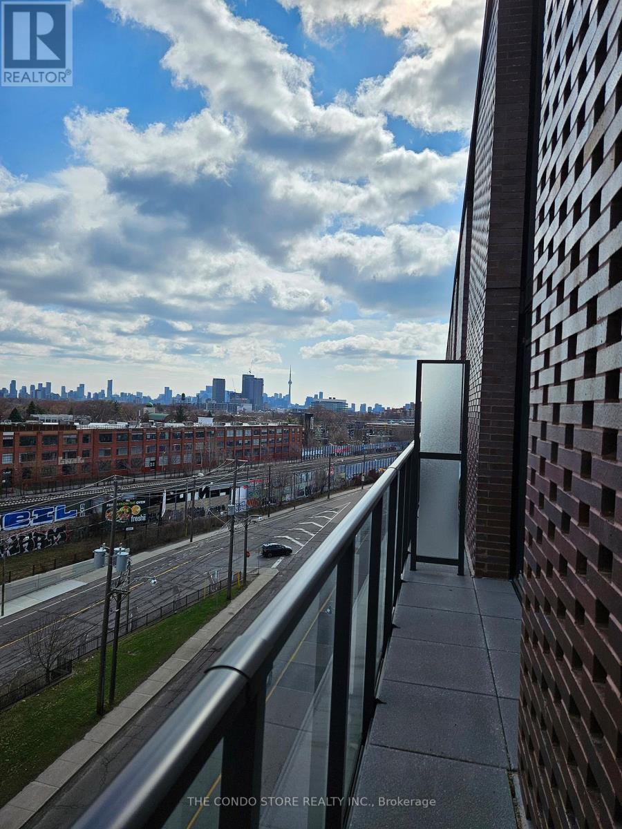 706 - 2625 Dundas Street W, Toronto, Ontario  M6P 1X9 - Photo 13 - W12961718