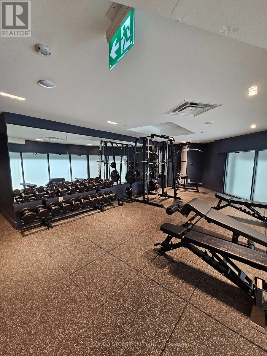 706 - 2625 Dundas Street W, Toronto, Ontario  M6P 1X9 - Photo 18 - W12961718