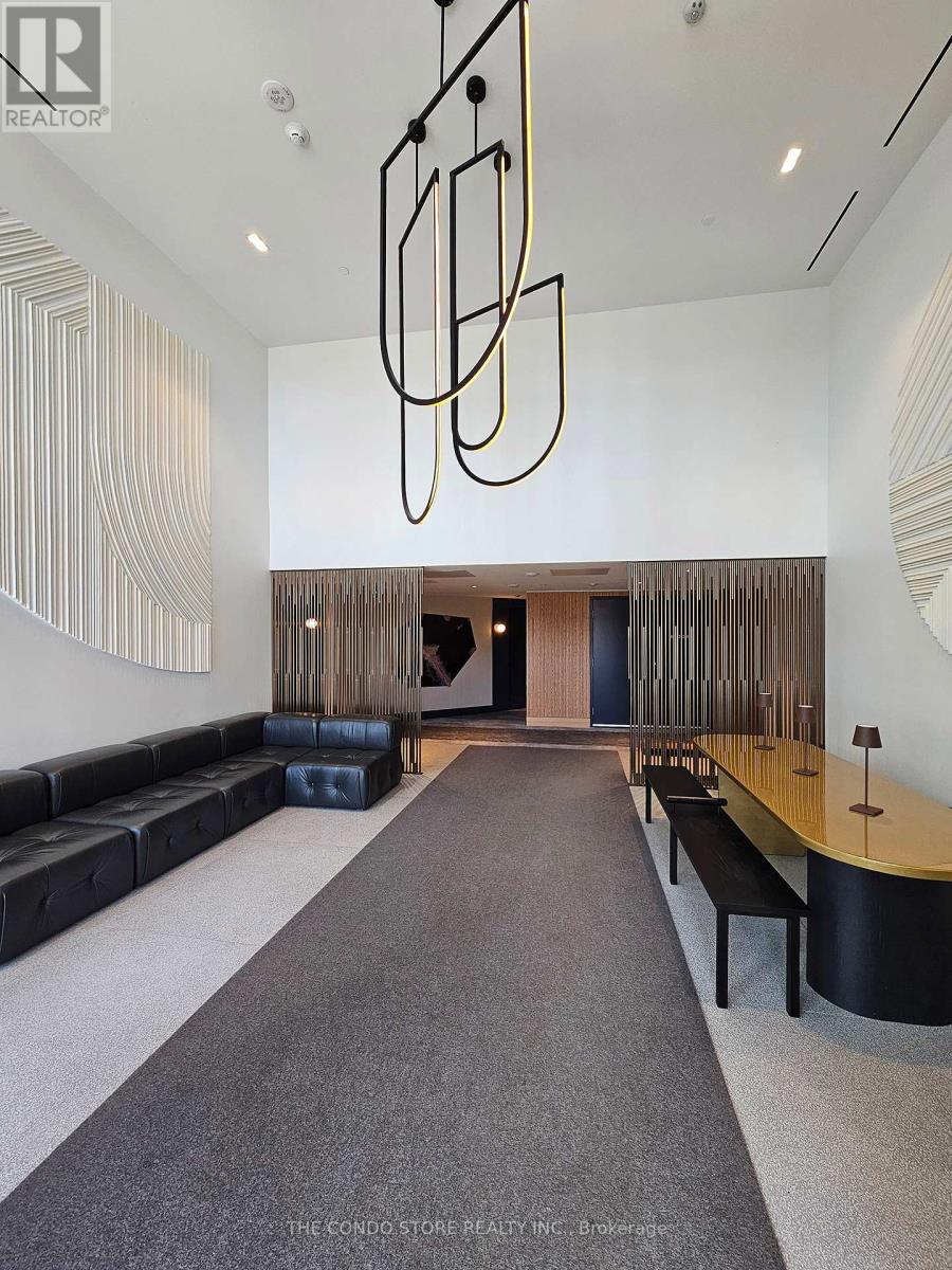 706 - 2625 Dundas Street W, Toronto, Ontario  M6P 1X9 - Photo 2 - W12961718