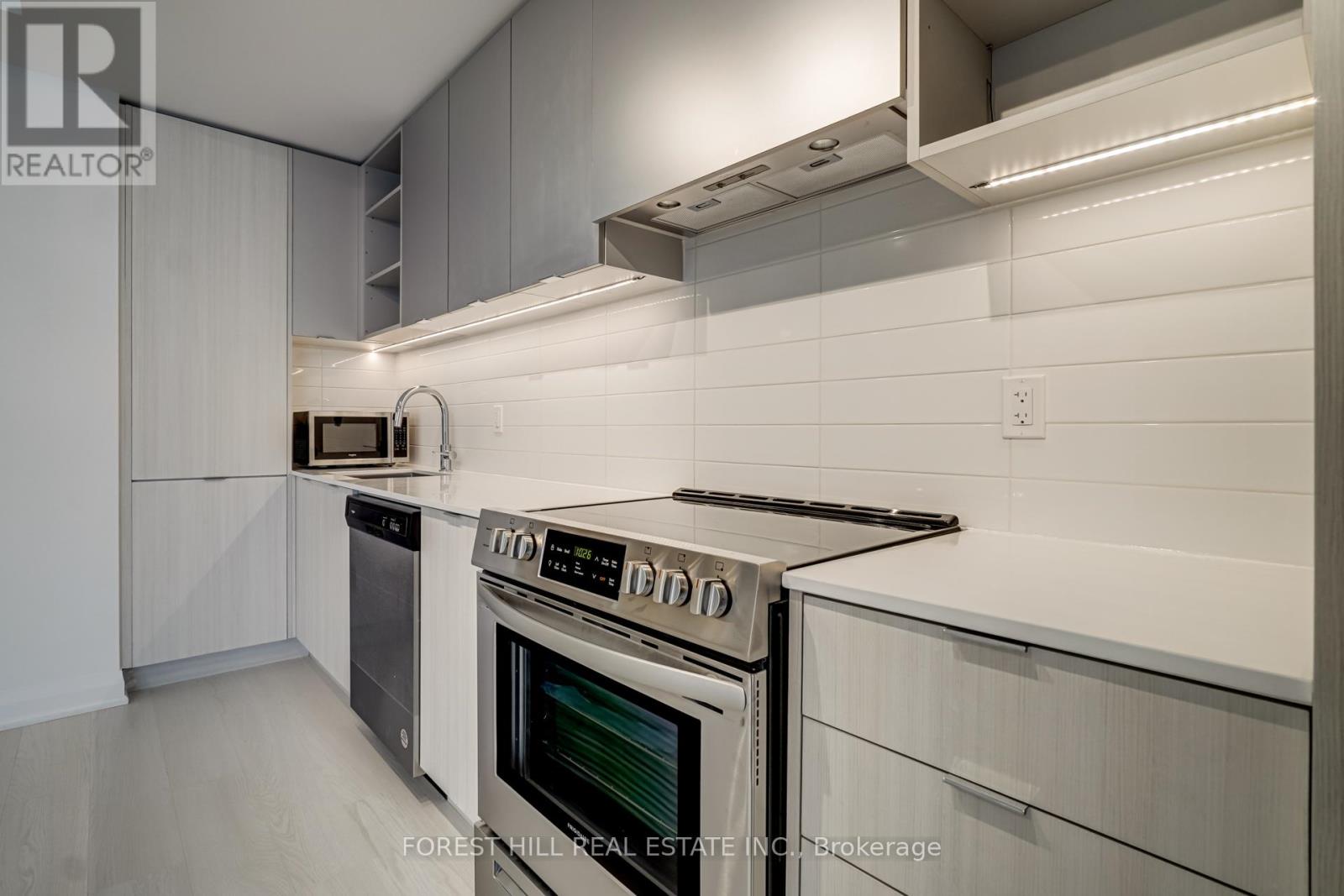 1008 - 10 Gibbs Road, Toronto, Ontario  M9B 0E2 - Photo 11 - W12961734