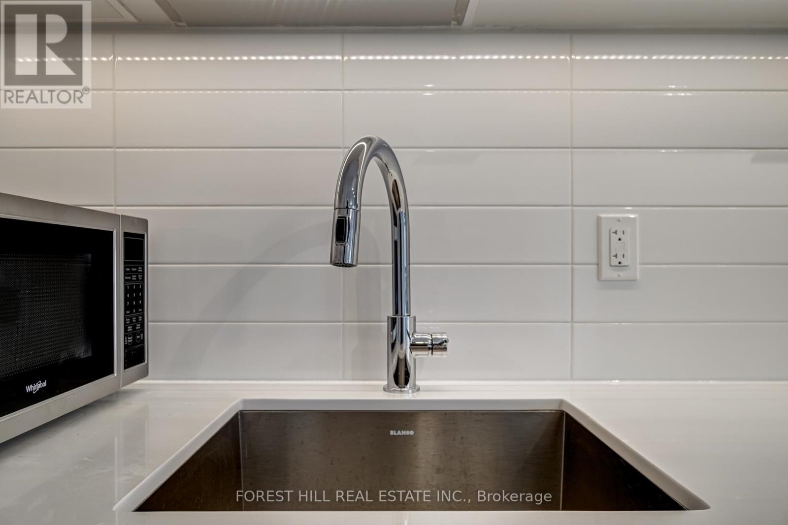 1008 - 10 Gibbs Road, Toronto, Ontario  M9B 0E2 - Photo 12 - W12961734