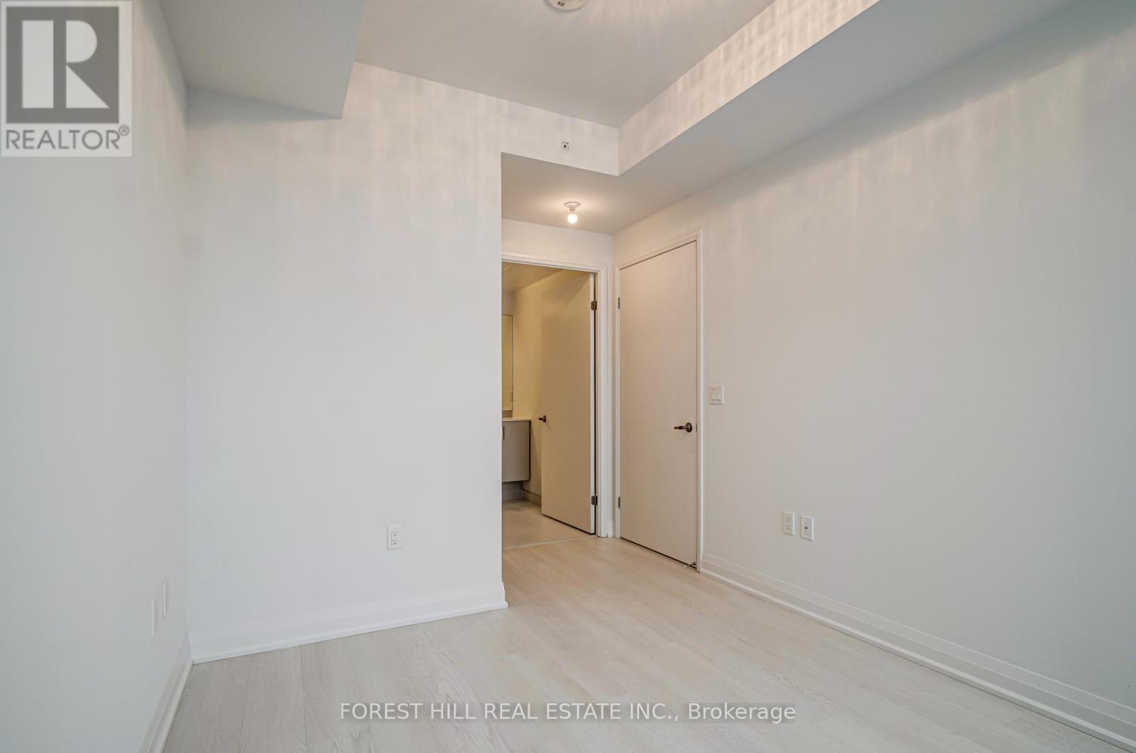 1008 - 10 Gibbs Road, Toronto, Ontario  M9B 0E2 - Photo 15 - W12961734