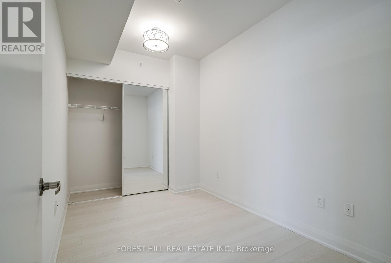 1008 - 10 Gibbs Road, Toronto, Ontario  M9B 0E2 - Photo 19 - W12961734