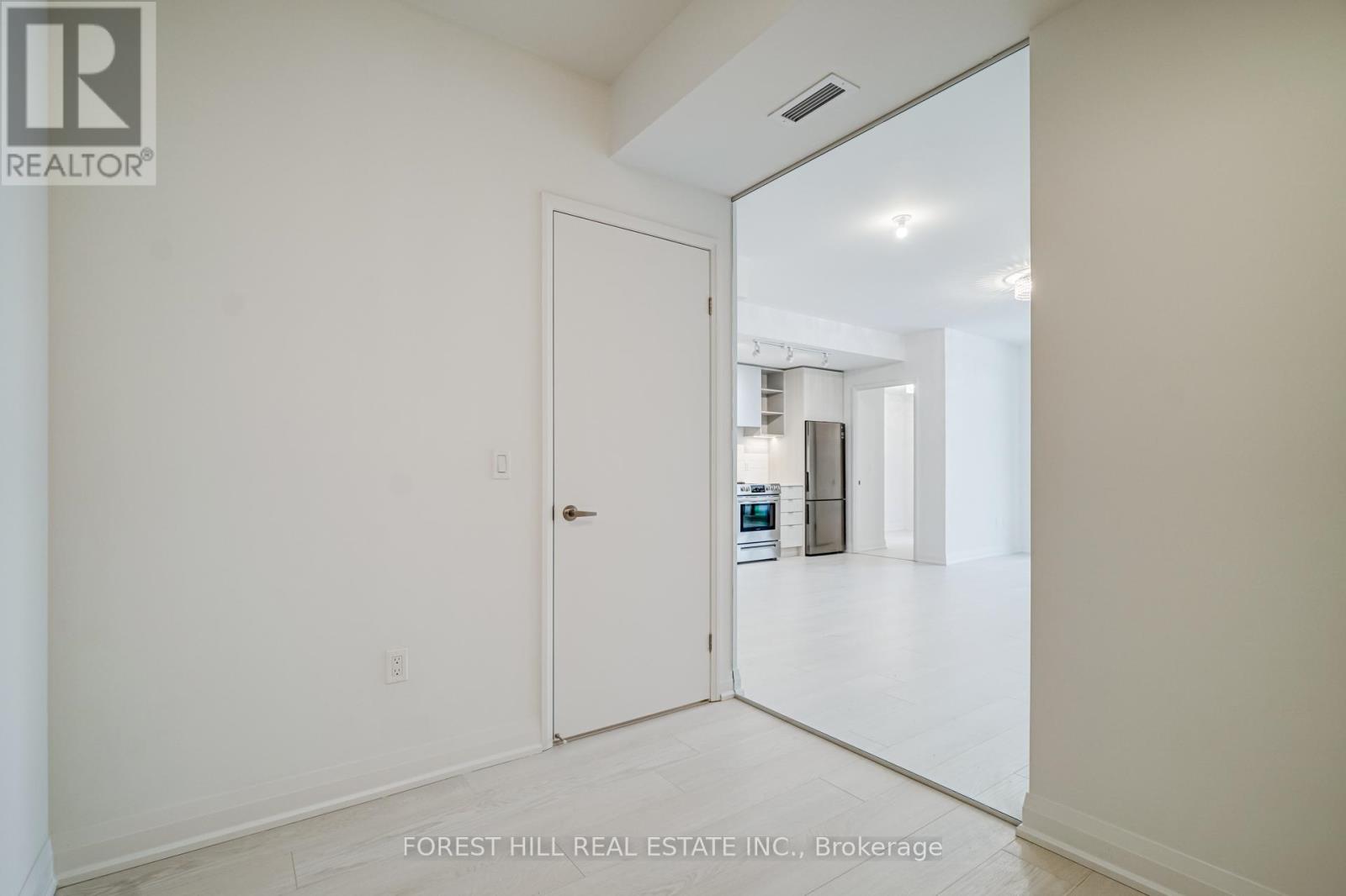 1008 - 10 Gibbs Road, Toronto, Ontario  M9B 0E2 - Photo 21 - W12961734