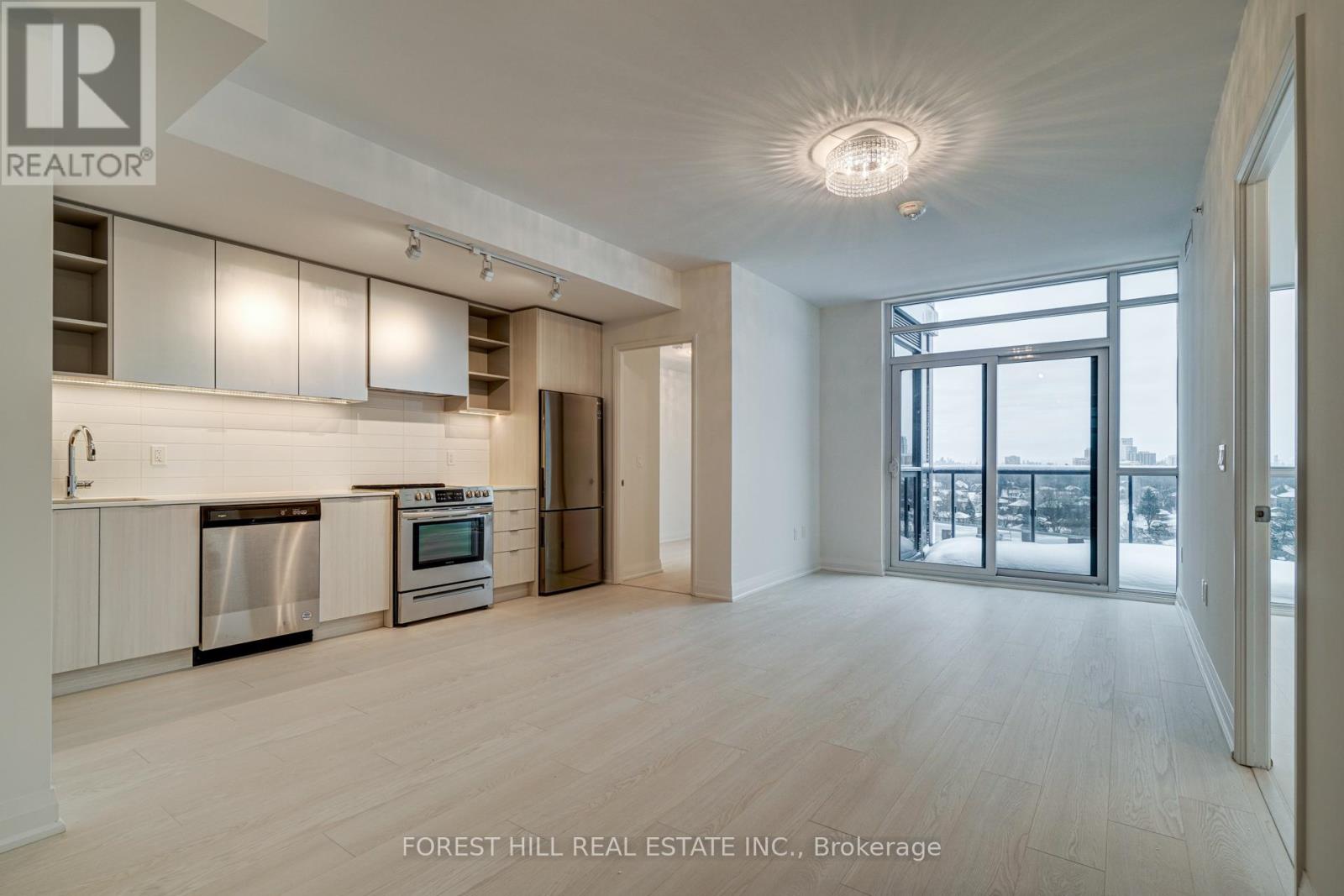 1008 - 10 Gibbs Road, Toronto, Ontario  M9B 0E2 - Photo 5 - W12961734