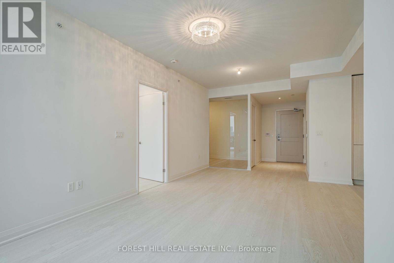 1008 - 10 Gibbs Road, Toronto, Ontario  M9B 0E2 - Photo 7 - W12961734