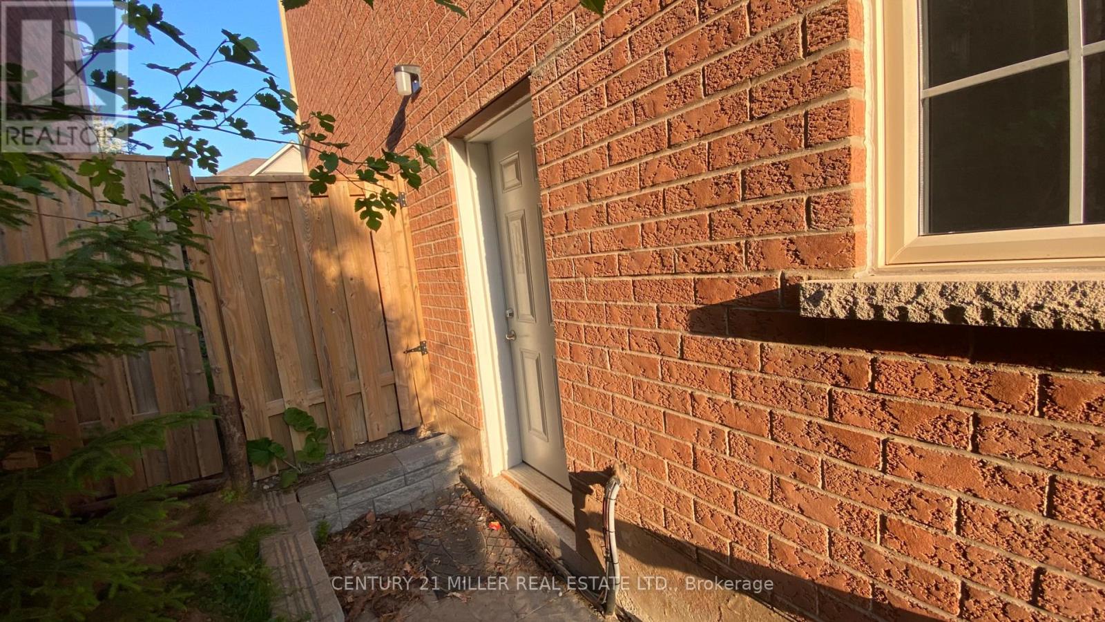 3384 - 3384 Springflower Way, Oakville, Ontario  L6L 6V1 - Photo 3 - W12961748