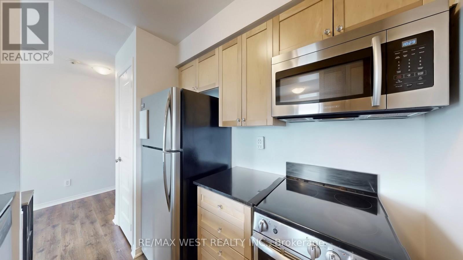 2108 - 215 Queen Street E, Brampton, Ontario  L6W 0A9 - Photo 12 - W12961770