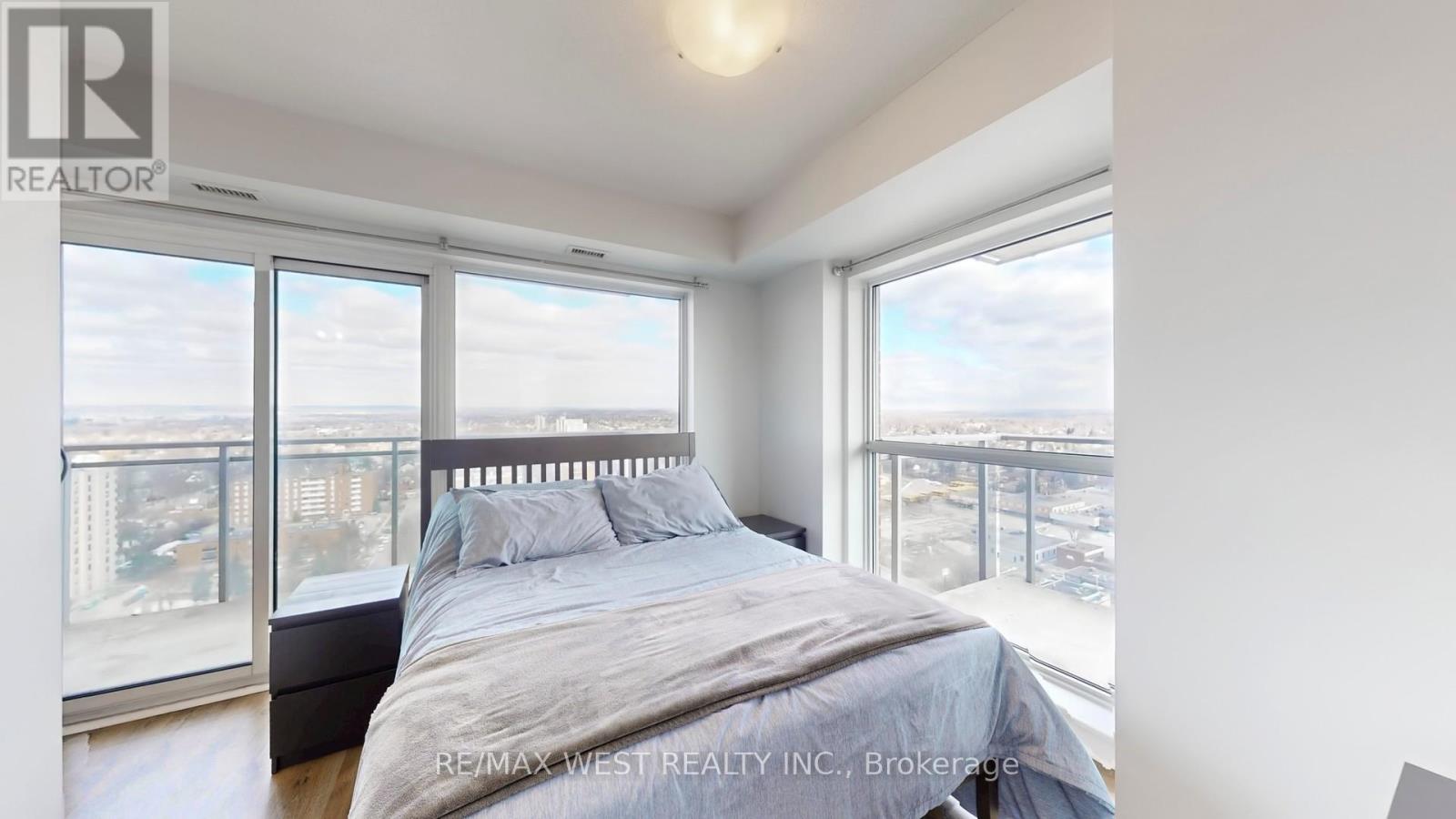 2108 - 215 Queen Street E, Brampton, Ontario  L6W 0A9 - Photo 13 - W12961770