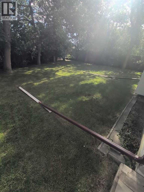 6004 Louise Road SW, Calgary, Alberta  T3E 5V2 - Photo 48 - A2292002