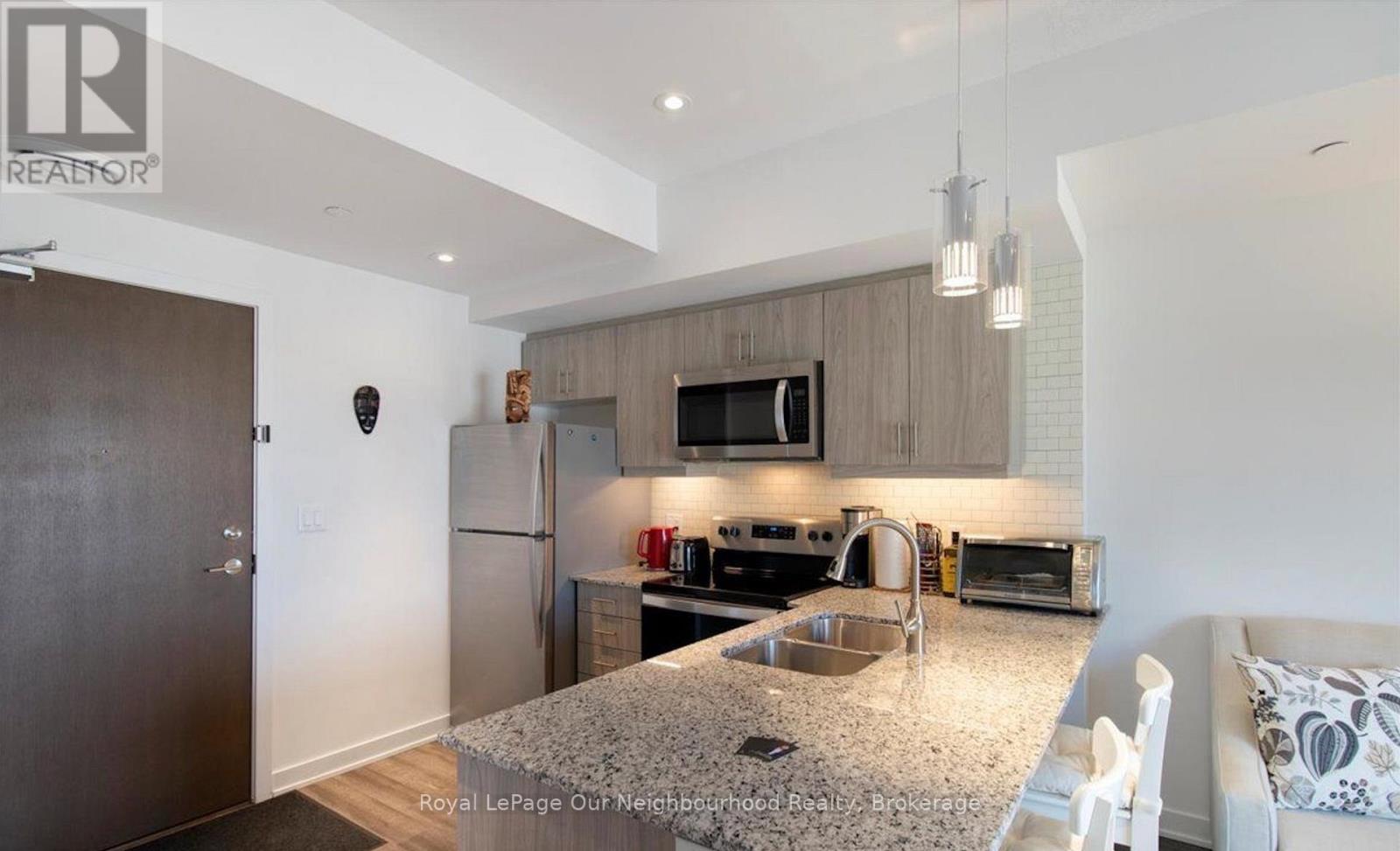 316 - 16 Markle Crescent, Hamilton, Ontario  L9G 0H4 - Photo 11 - X12961666