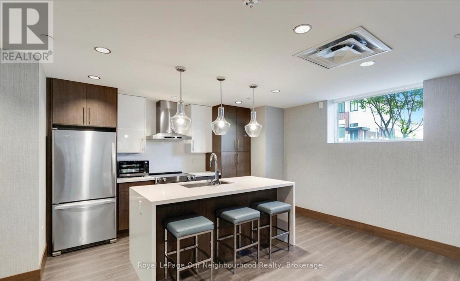 316 - 16 Markle Crescent, Hamilton, Ontario  L9G 0H4 - Photo 31 - X12961666