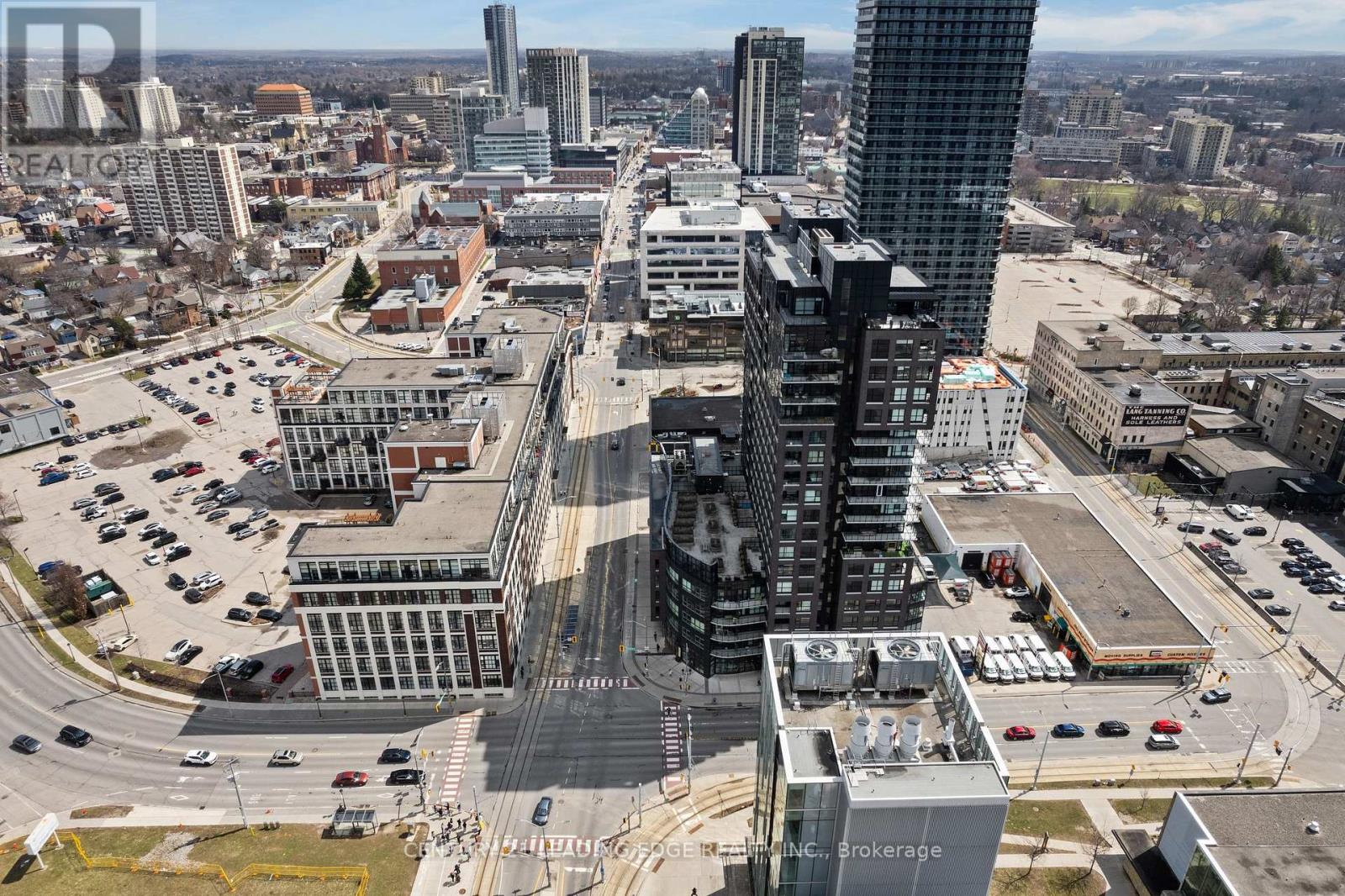 1308 - 1 Victoria Street S, Kitchener, Ontario N2G 0B5 - Photo 3 - X12961668