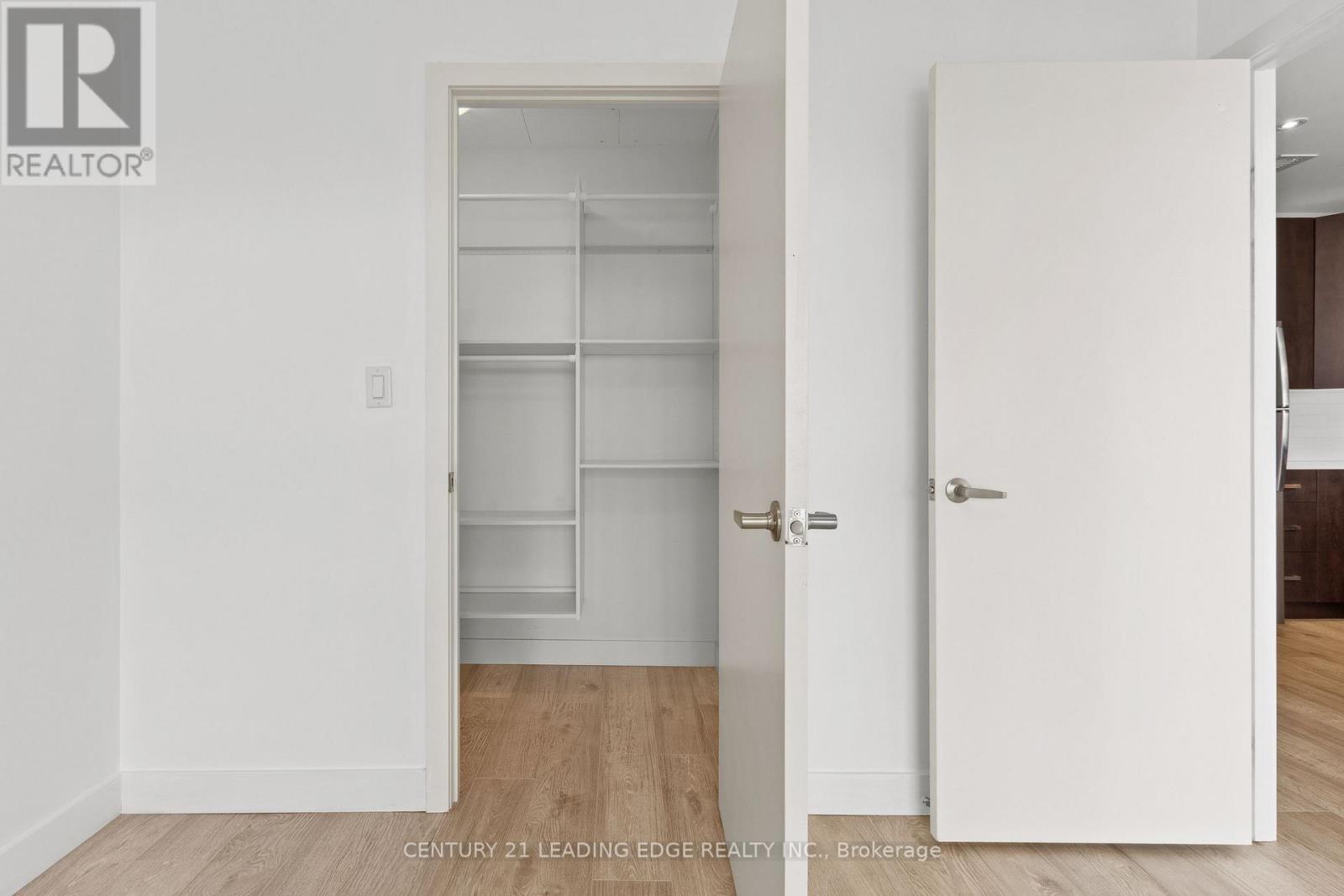 1308 - 1 Victoria Street S, Kitchener, Ontario N2G 0B5 - Photo 31 - X12961668