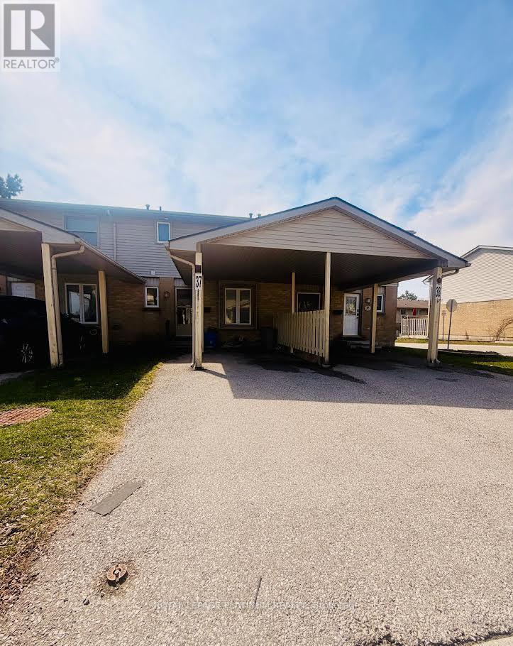 37 - 55 ASHLEY CRESCENT, London South, Ontario