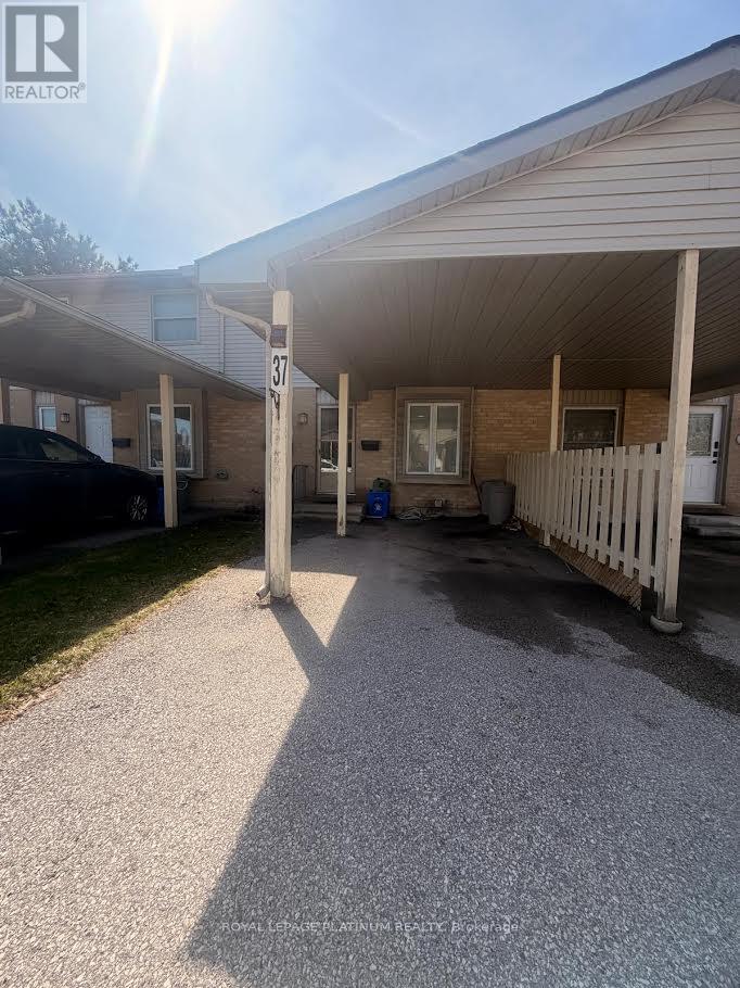 37 - 55 Ashley Crescent, London South, Ontario  N6E 3R9 - Photo 2 - X12961682