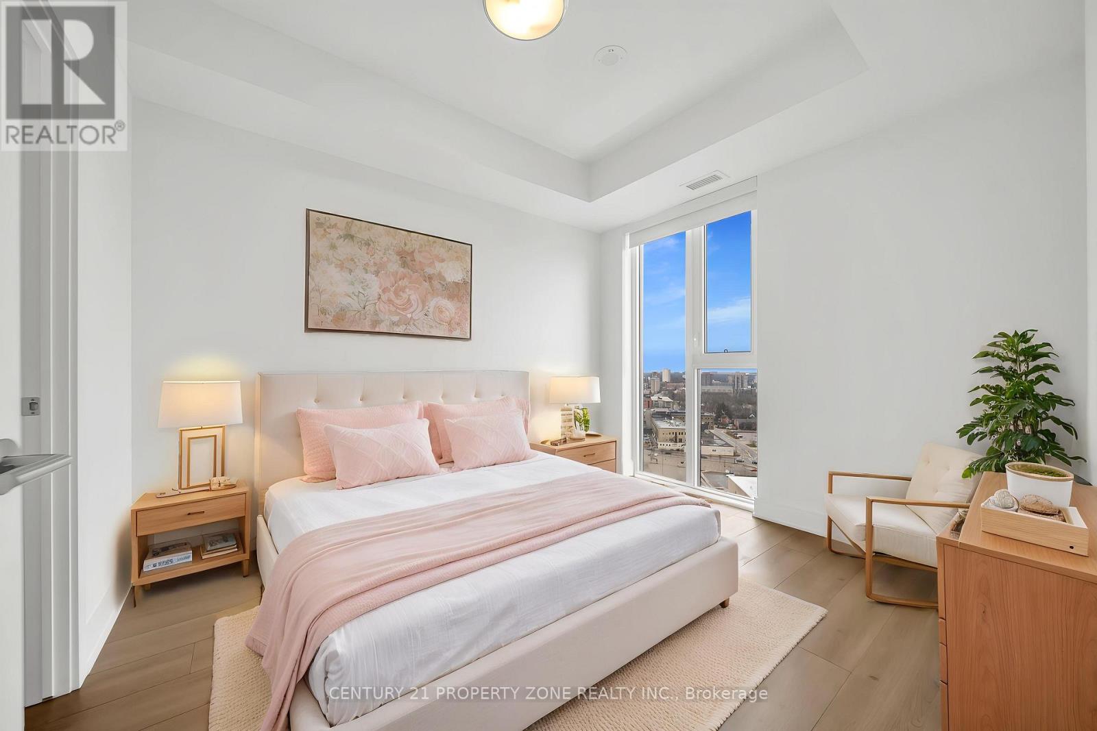 1914 - 25 Wellington Street, Kitchener, Ontario  N2G 0G5 - Photo 14 - X12961776