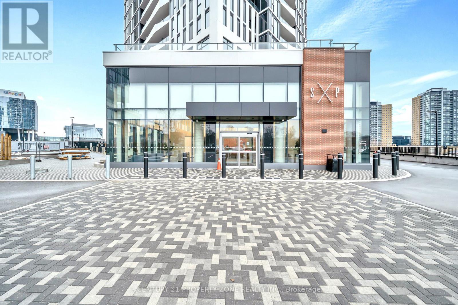 1914 - 25 Wellington Street, Kitchener, Ontario  N2G 0G5 - Photo 3 - X12961776