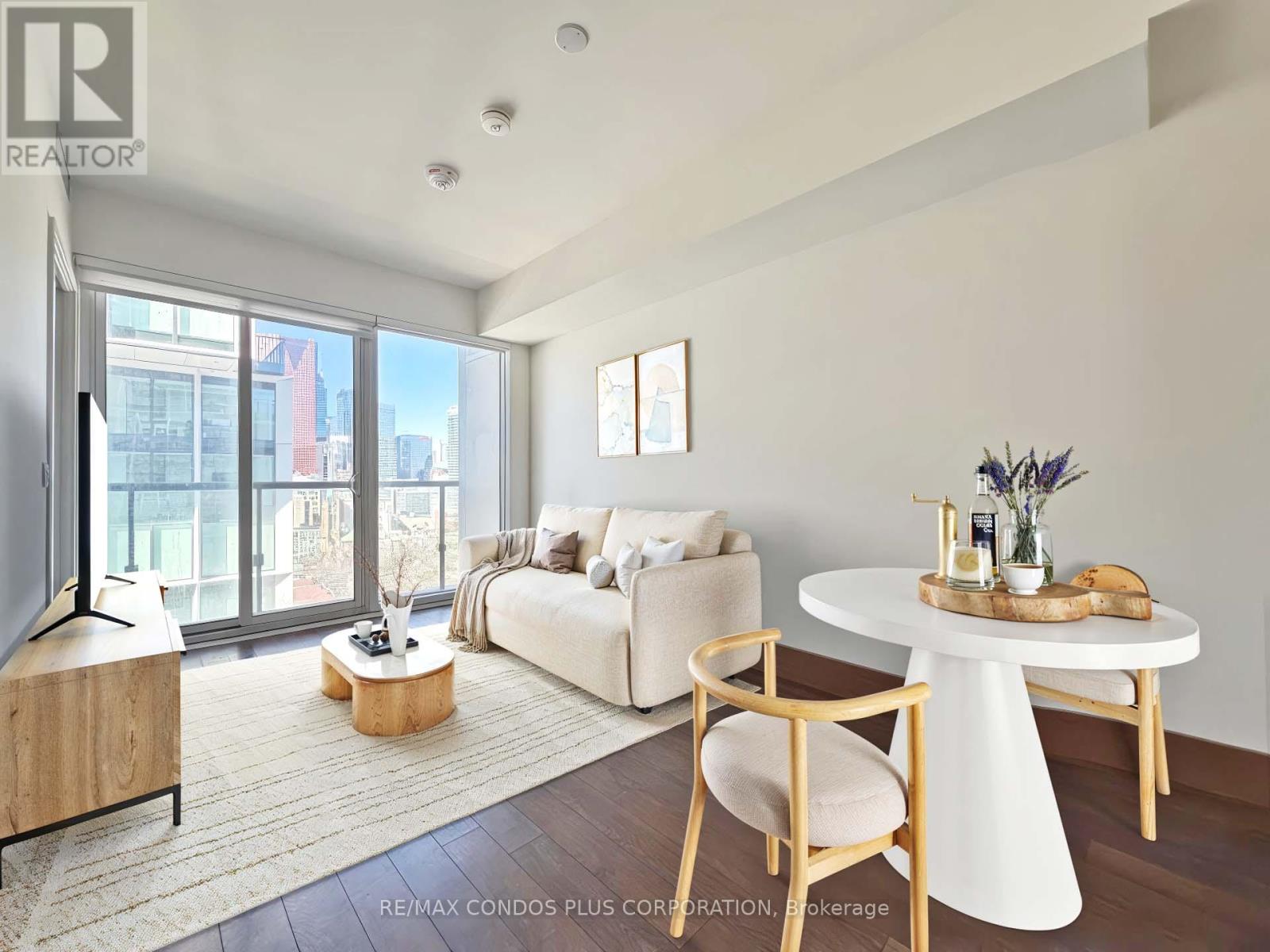 2115 - 158 Front Street E, Toronto, Ontario  M5A 0K9 - Photo 3 - C12816266