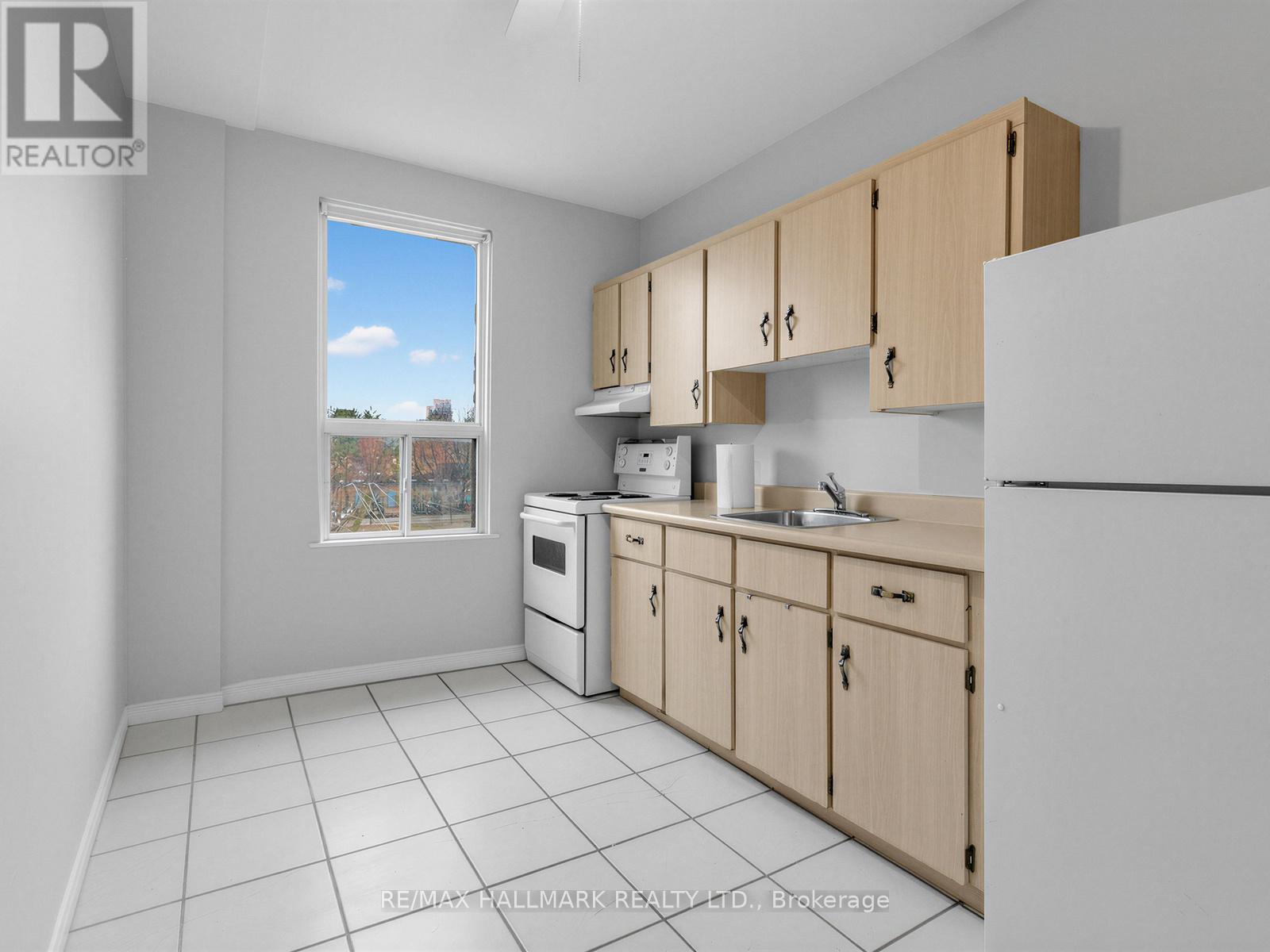 276 Grace Street, Toronto, Ontario  M6G 3A6 - Photo 14 - C12961602