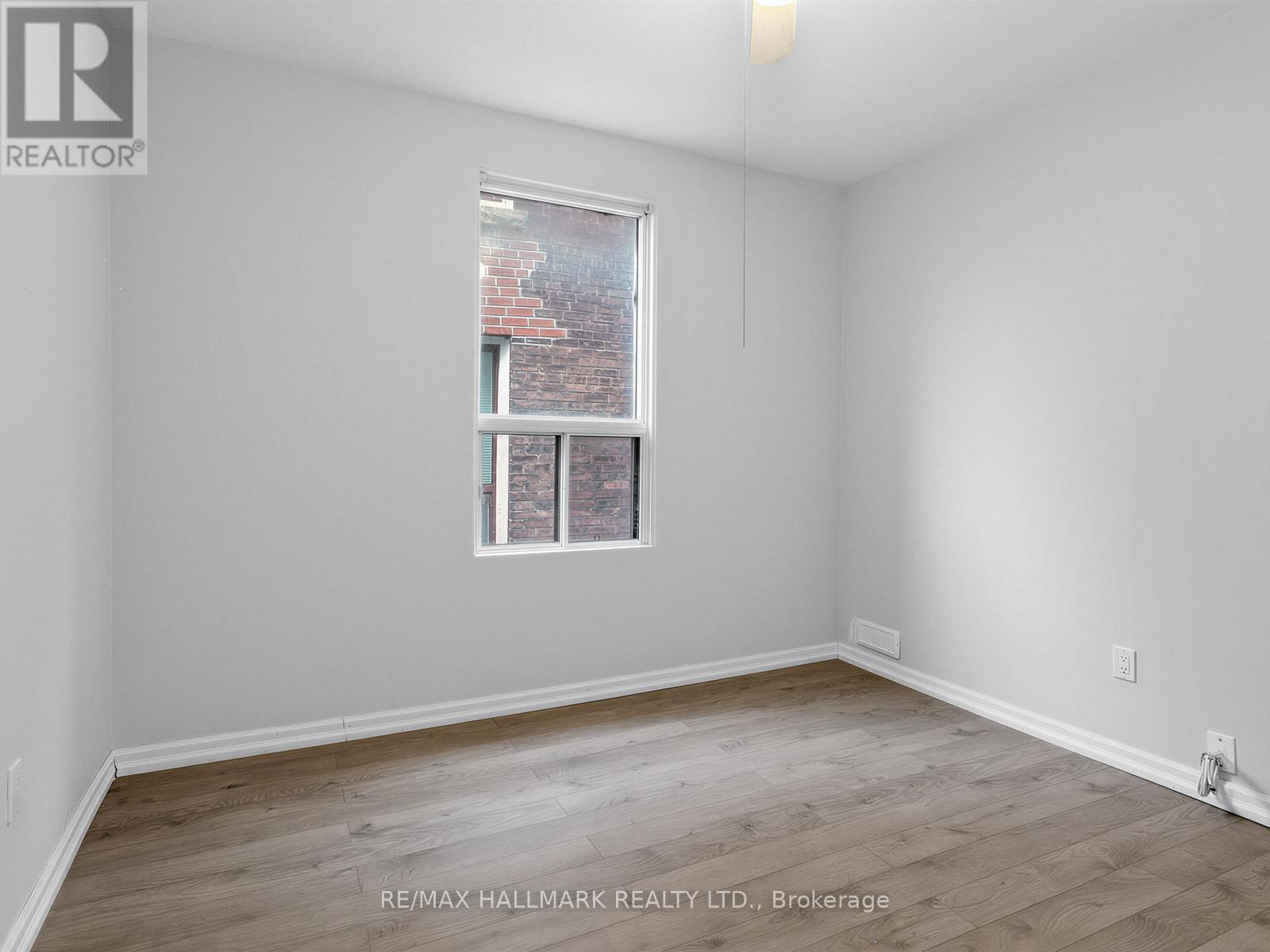 276 Grace Street, Toronto, Ontario  M6G 3A6 - Photo 18 - C12961602