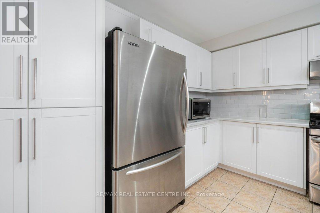 673 Armstrong Boulevard, Milton, Ontario  L9T 0H4 - Photo 11 - W12934498