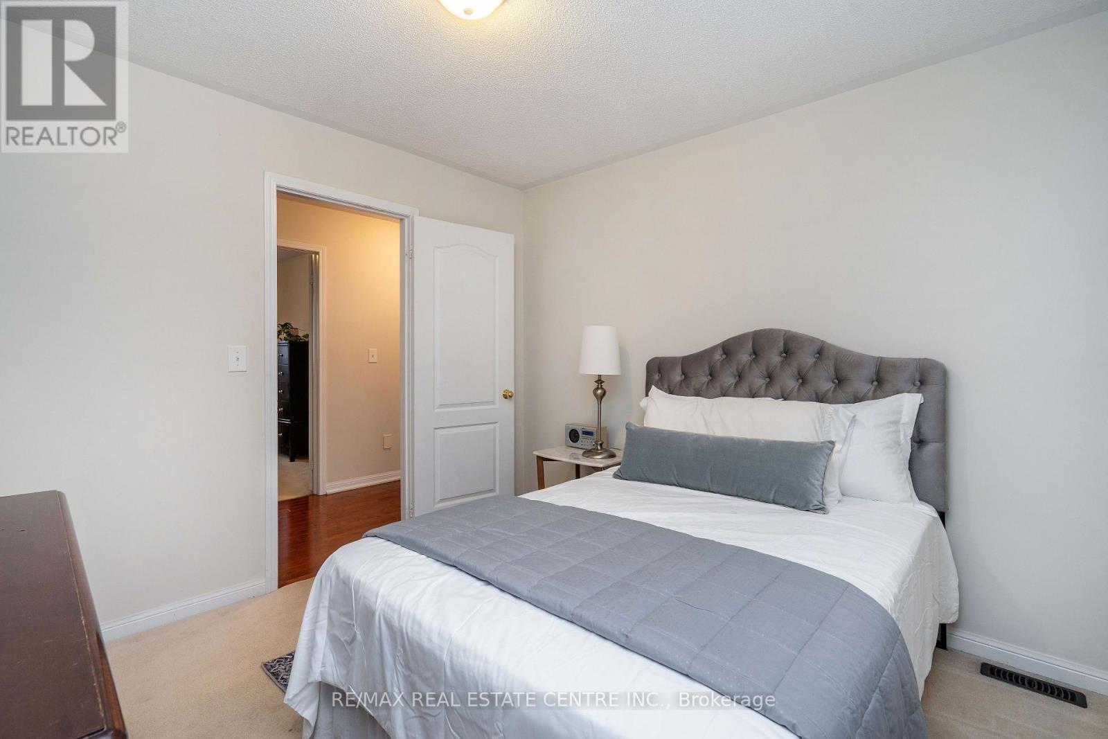 673 Armstrong Boulevard, Milton, Ontario  L9T 0H4 - Photo 31 - W12934498