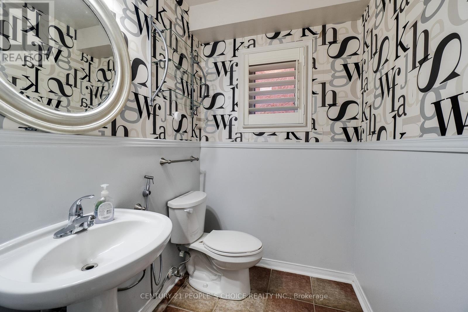 3841 Periwinkle Crescent, Mississauga, Ontario  L5N 6W8 - Photo 11 - W12961510