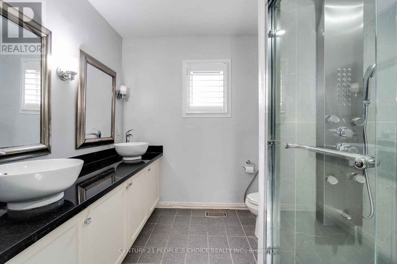 3841 Periwinkle Crescent, Mississauga, Ontario  L5N 6W8 - Photo 20 - W12961510