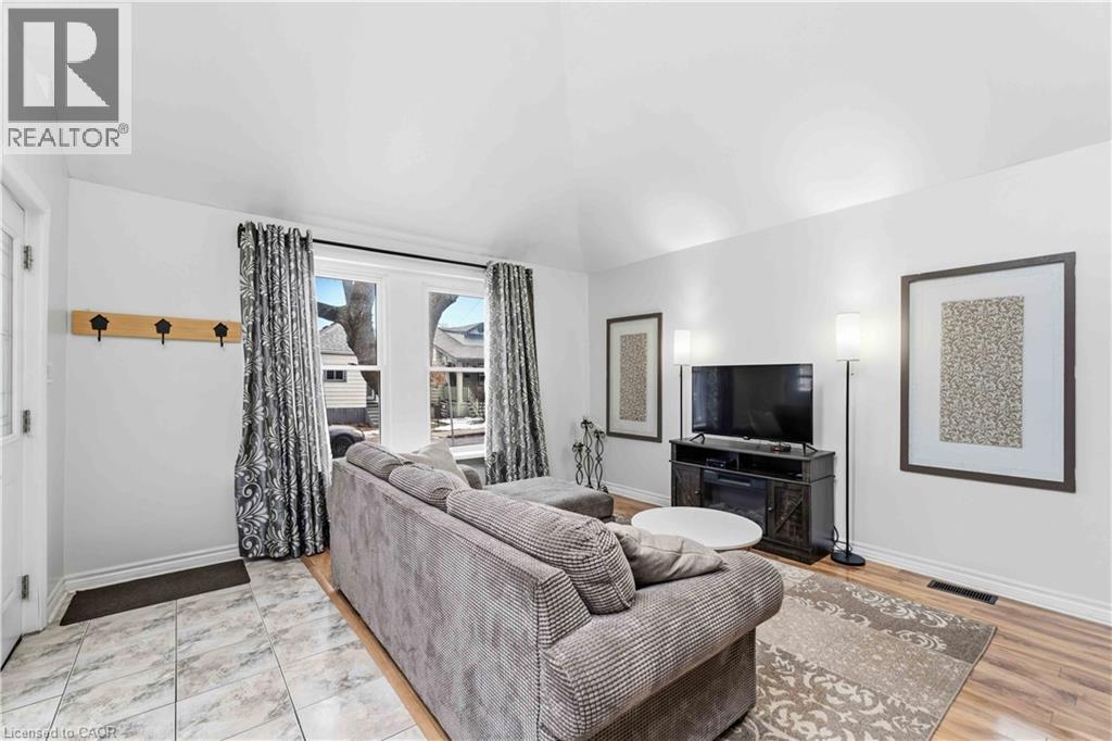 74 Province Street N, Hamilton, Ontario  L8H 4H6 - Photo 7 - 40817978